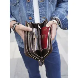 Клатч мужской из натуральной кожи для телефона и паспорта кожаный коричневый