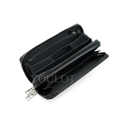 Клатч с двумя молниями и ремешком на кисть