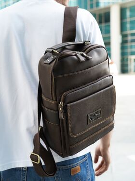 Рюкзак городской с ручкой A4 Ruff Ryder из натуральной кожи