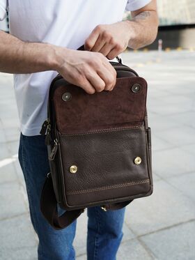 Рюкзак городской с ручкой A4 Ruff Ryder из натуральной кожи