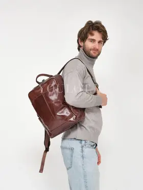 Мужской рюкзак кожаный для ноутбука 15" и документов A4