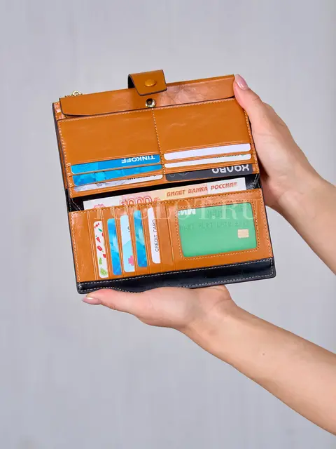 Вместительный кожаный кошелек для женщин с монетницей и молнией Briefcase 8236 хаки