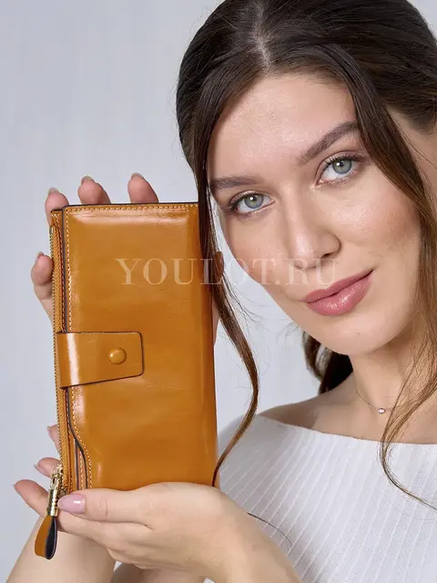 Вместительный кожаный кошелек для женщин с монетницей и молнией Briefcase 8236 хаки
