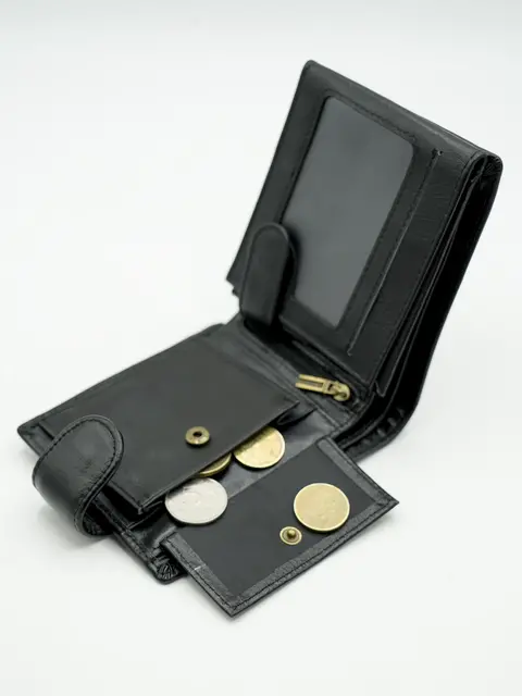 Недорогой мужской кошелек Briefcase 9051 из натуральной кожи для денег и карт