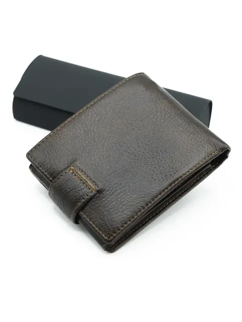 Кошелек мужской на кнопке Briefcase 9051 из натуральной кожи для денег и карт